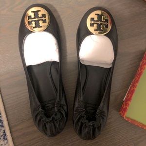 Brand New - Tory Burch Reva flats size 8 Black